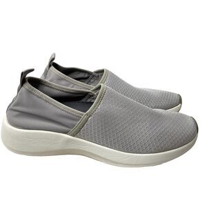 OTBT Royce Slip On Sneakers New Bone Gray Size 7.5